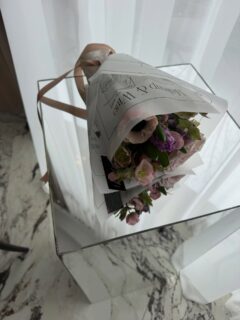 Chocolat 🍫 
* MAKEUP & WINE CLUB *
Всичко любимо на едно място!